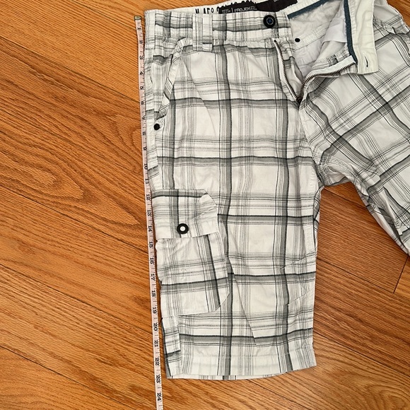 Projek Raw - Plaid Cargo Shorts - Size 31 - Picture 4 of 6
